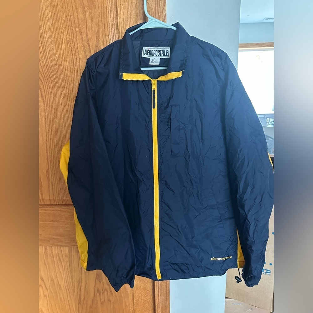 Vintage Aeropostale Navy and Yellow Windbreaker Jacket with pockets